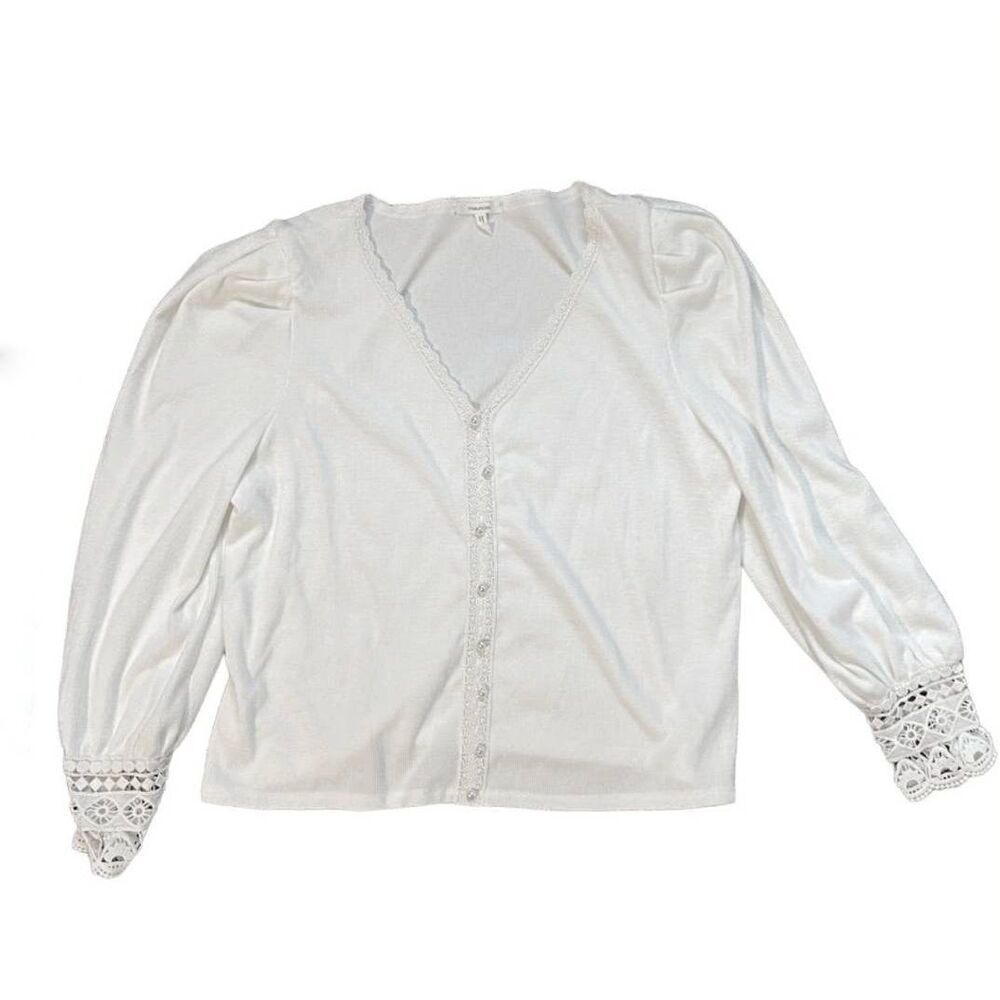 Maurices Shirt Women's XL Ivory White Button-Up Sleeve V-Neck Top